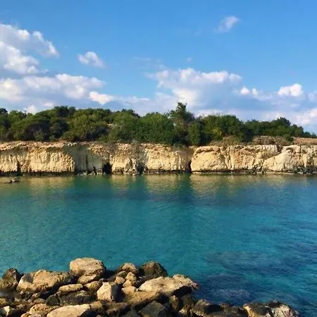 Poppy Vilă Paralimni