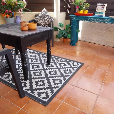 Poppy Vilă Paralimni