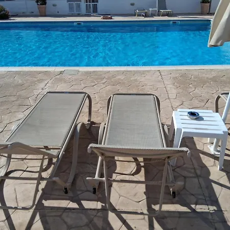 Vilă Poppy Paralimni