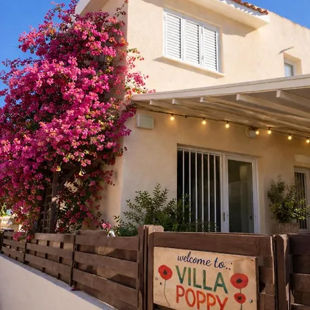 Poppy Villa Paralimni